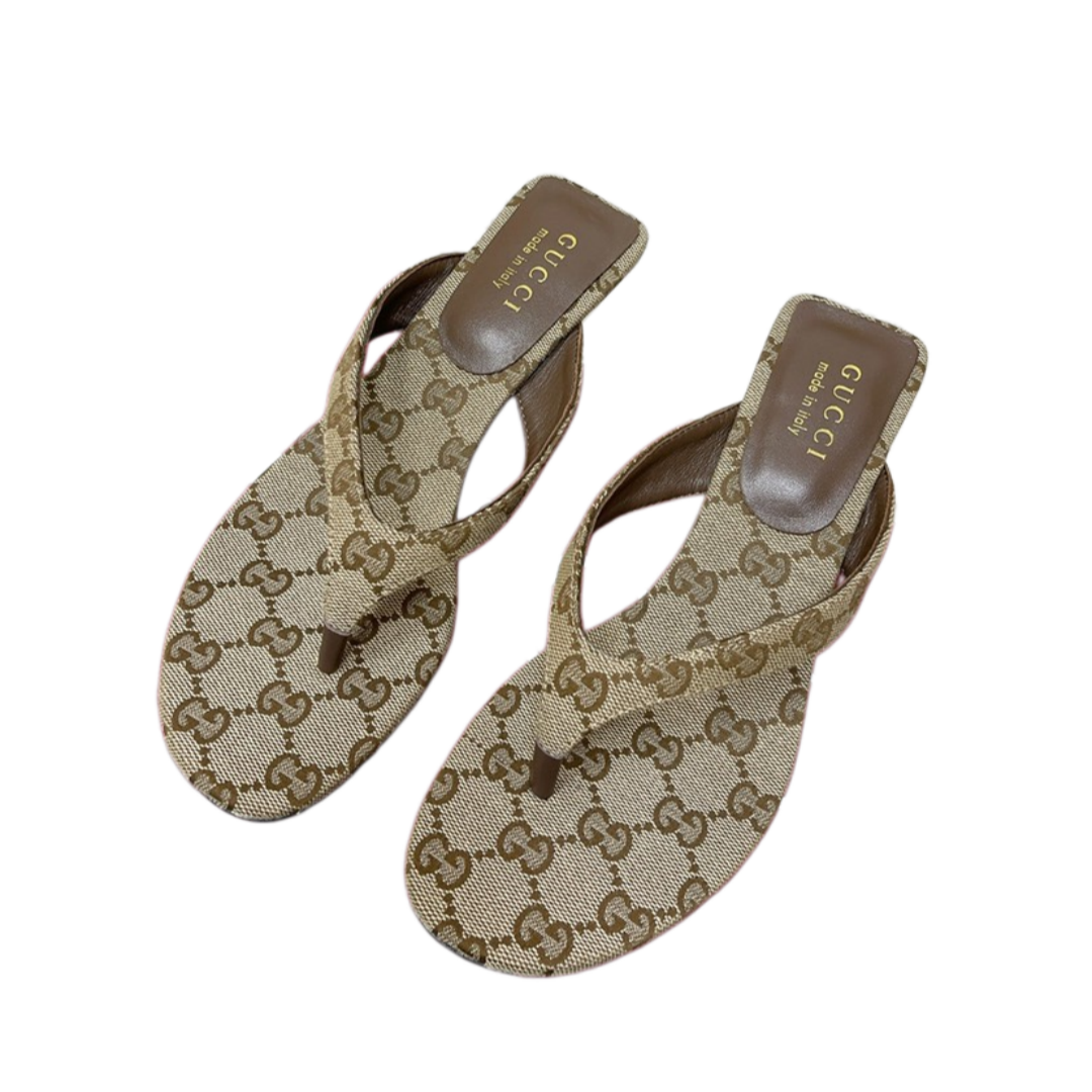 GUCCI GG Thong Flip Flops