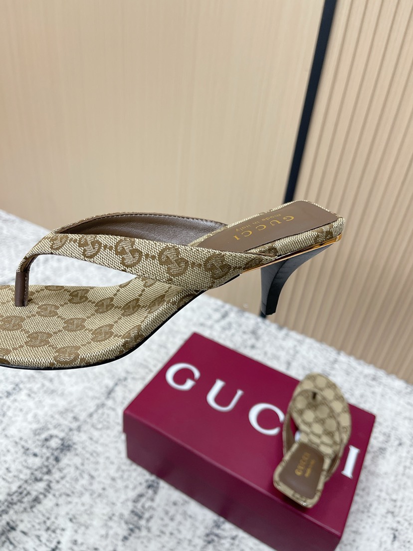 GUCCI GG Thong Flip Flops - Image 8