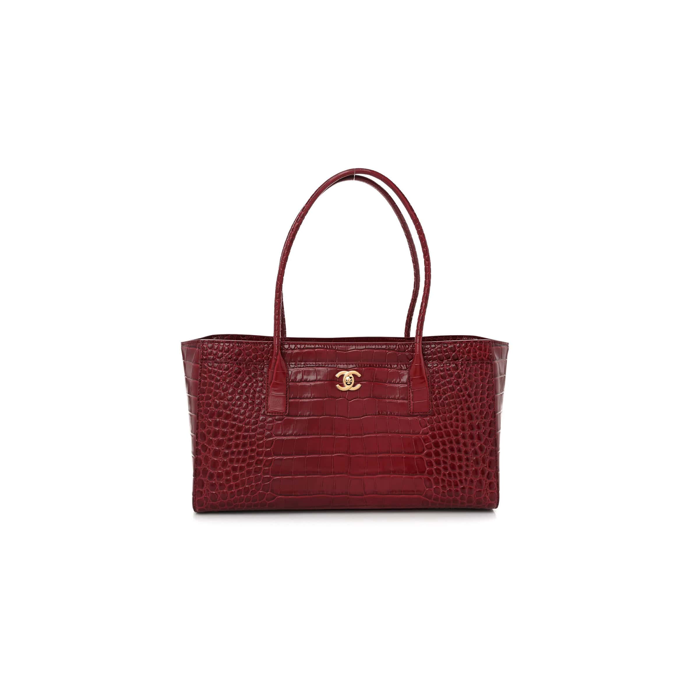 CHANEL CALFSKIN CROCODILE EMBOSSED ARCHETYPE SMALL SHOPPER TOTE BURGUNDY AS6243 (34*20*13cm)