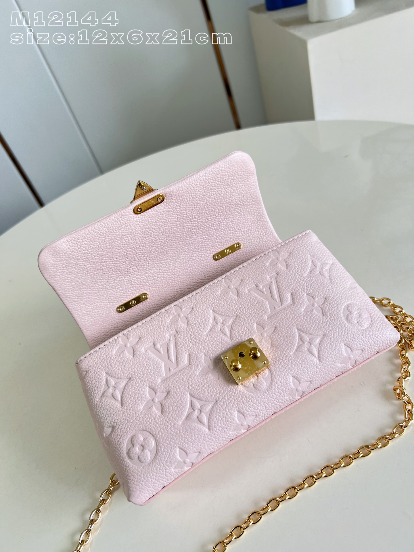 LV MASTER NANO MADELEINE M29448 (21*12.5*6cm) - Image 4