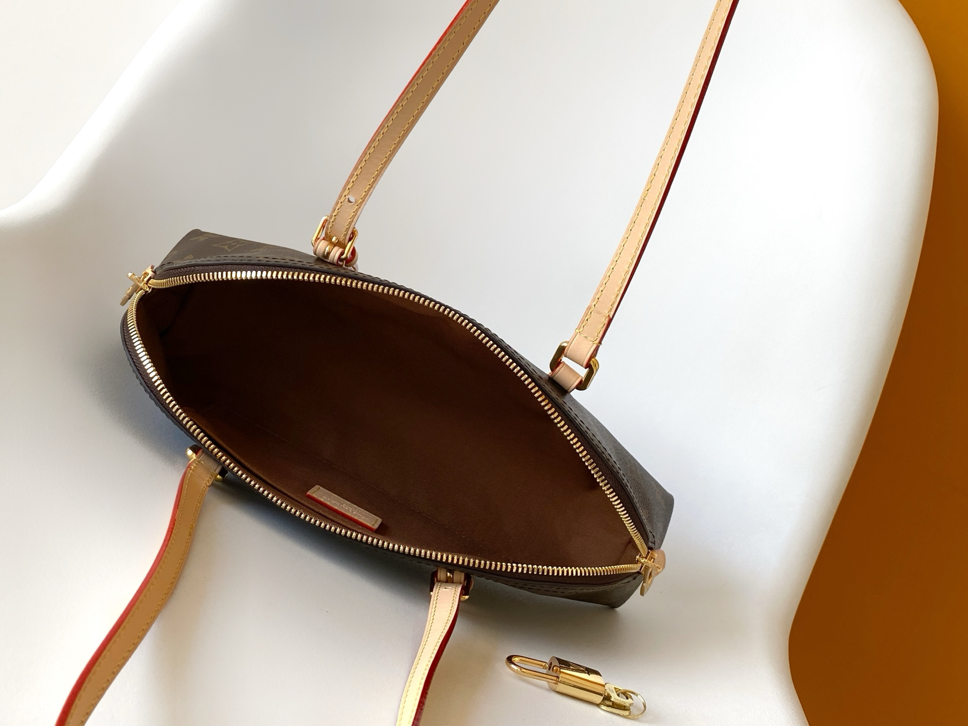 LOUIS VUITTON SQUIRE EAST WEST M28953 (29*14*8cm) - Image 7