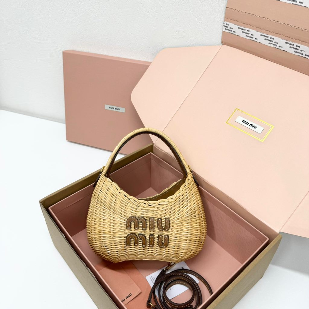 Miu Miu Wander wicker mini 5BC125 (20cm*17cm* 6cm) - Image 7
