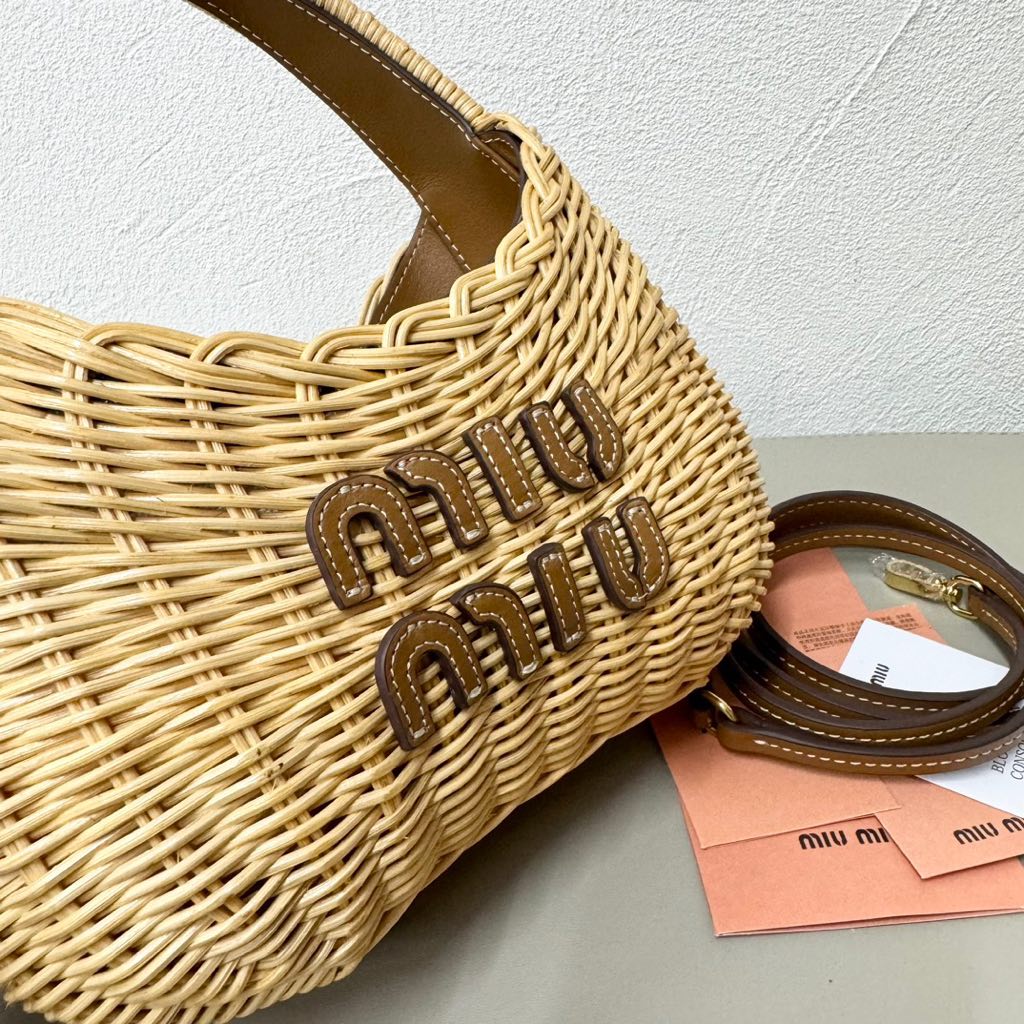 Miu Miu Wander wicker mini 5BC125 (20cm*17cm* 6cm) - Image 6