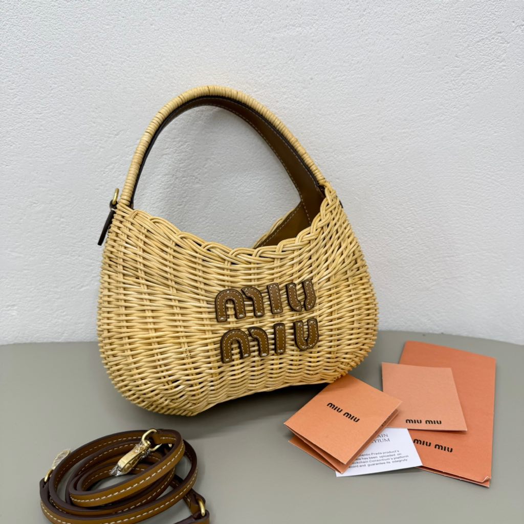 Miu Miu Wander wicker mini 5BC125 (20cm*17cm* 6cm) - Image 2
