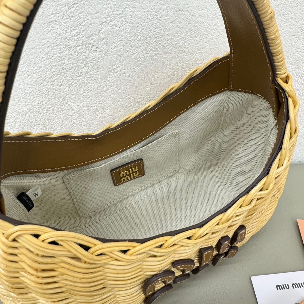 Miu Miu Wander wicker mini 5BC125 (20cm*17cm* 6cm) - Image 10