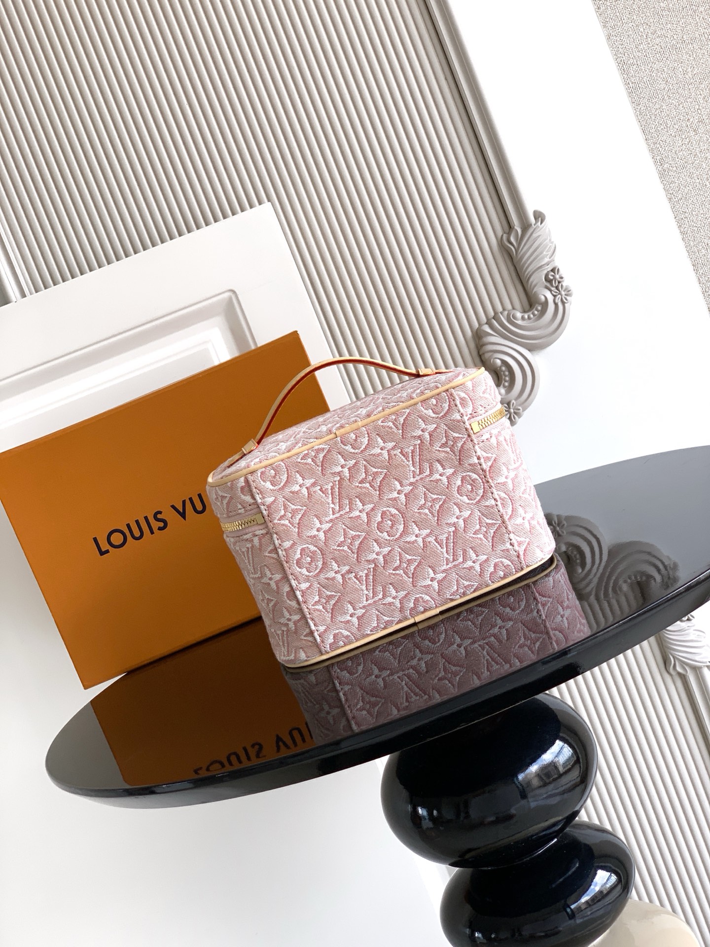 Louis Vuitton Nice Mini Vanity Case Pink Denim Monogram M24098(17*13*11cm) - Image 4