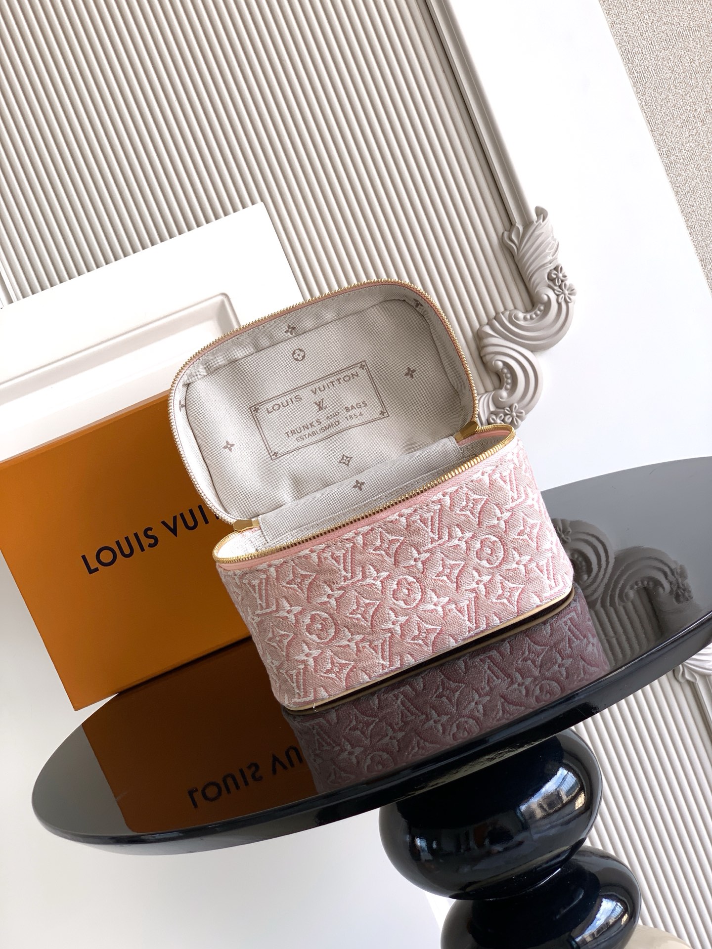 Louis Vuitton Nice Mini Vanity Case Pink Denim Monogram M24098(17*13*11cm) - Image 9