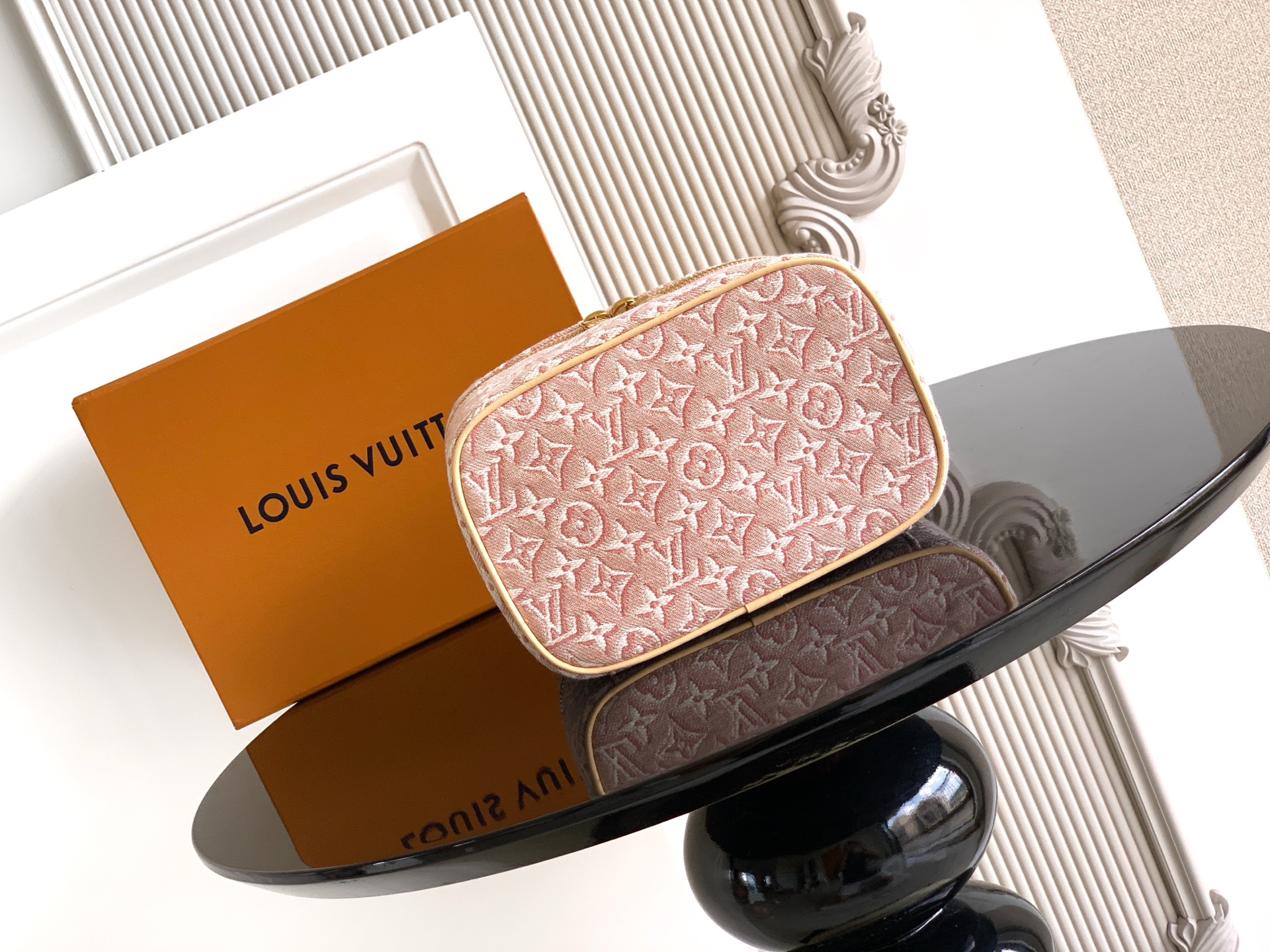 Louis Vuitton Nice Mini Vanity Case Pink Denim Monogram M24098(17*13*11cm) - Image 7