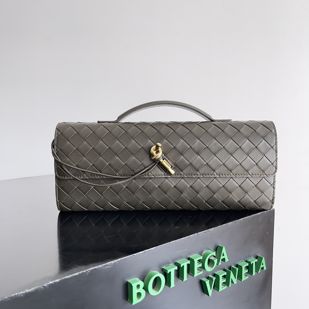 BOTTEGA VENETA Andiamo Clutch #3 - Image 2