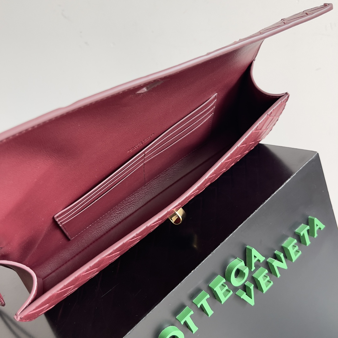 BOTTEGA VENETA Andiamo Clutch #4 - Image 3