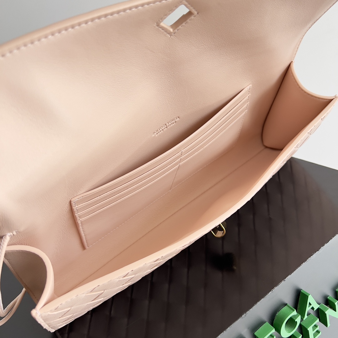 BOTTEGA VENETA Andiamo Clutch #1 - Image 3