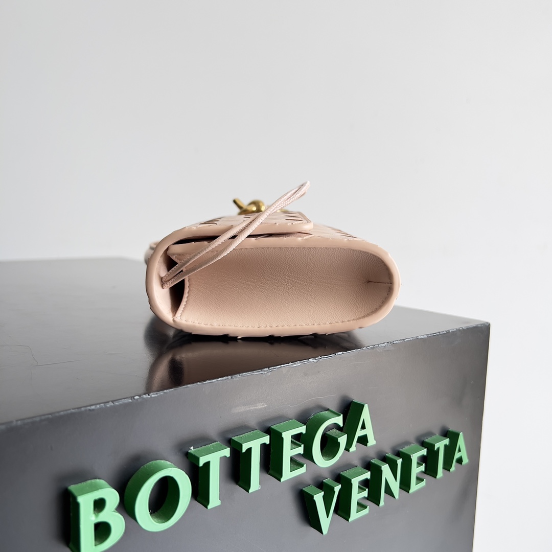 BOTTEGA VENETA Andiamo Clutch #1 - Image 4