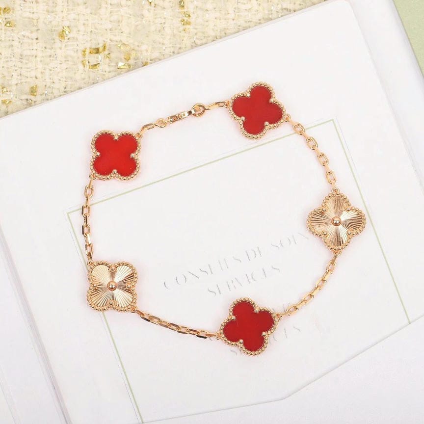 Van Cleef & Arpels VCA alhambra Bracelet Carnelian