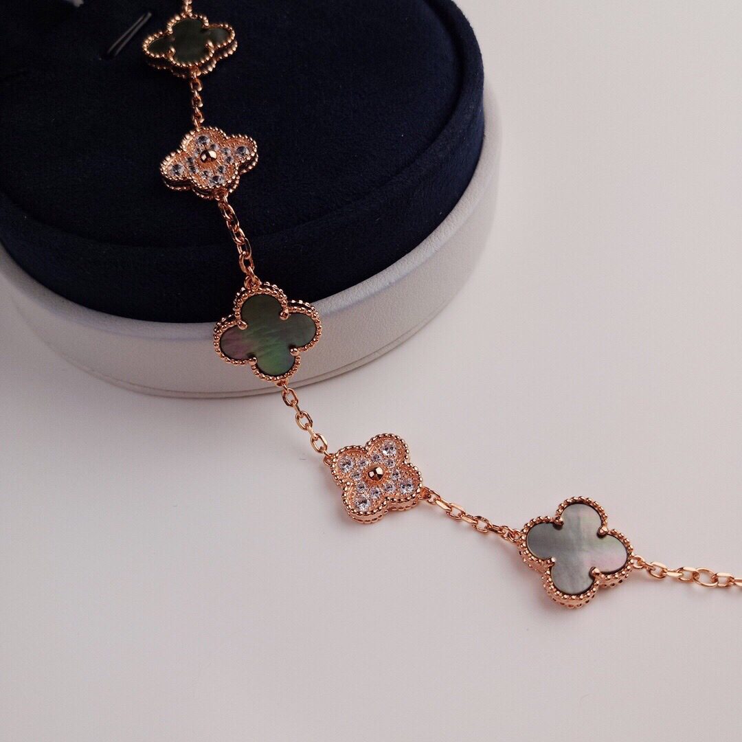 Van Cleef & Arpels Vintage Alhambra bracelet, 5 motifs 2 - Image 2