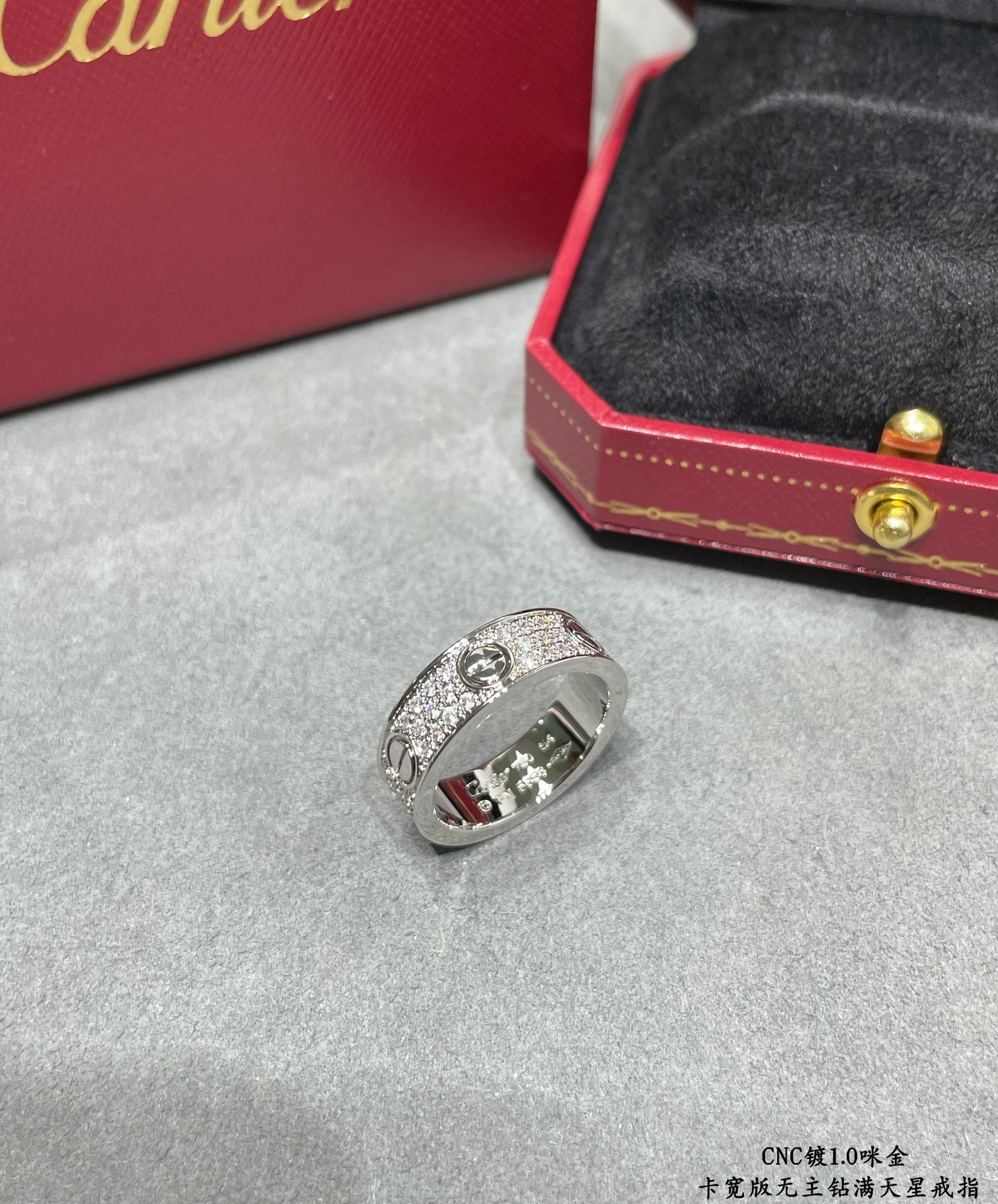 Cartier LOVE ring, classic model, paved - Image 4