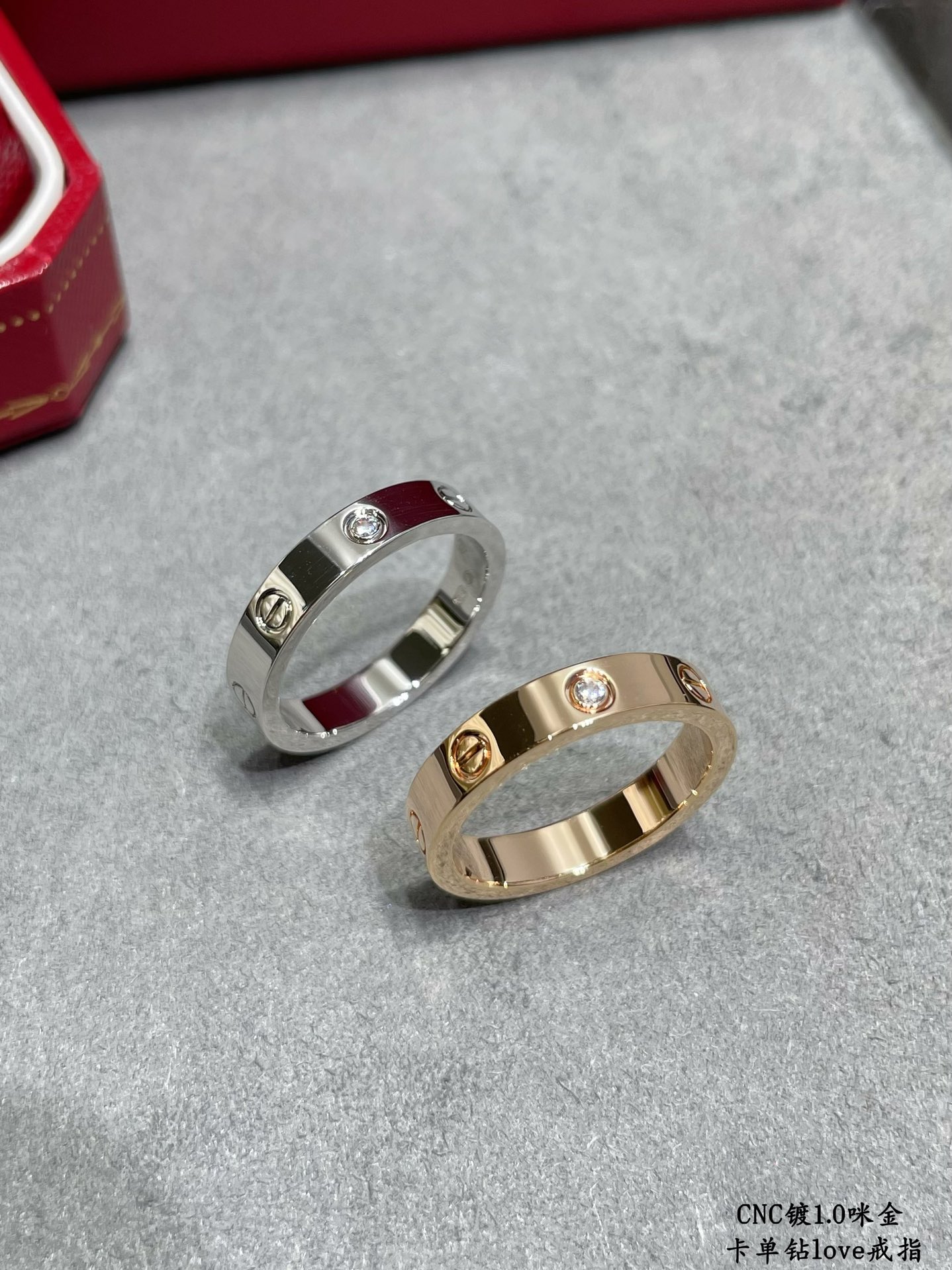 Cartier LOVE ring, small model, 1 diamond - Image 2