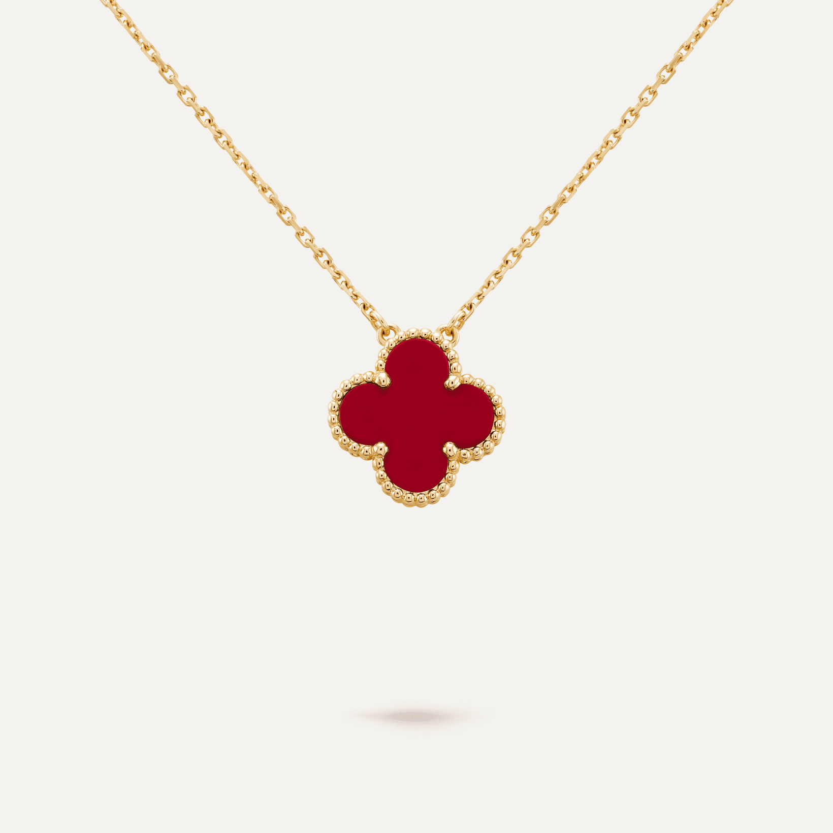 Van Cleef & Arpels Vintage Alhambra pendant 1