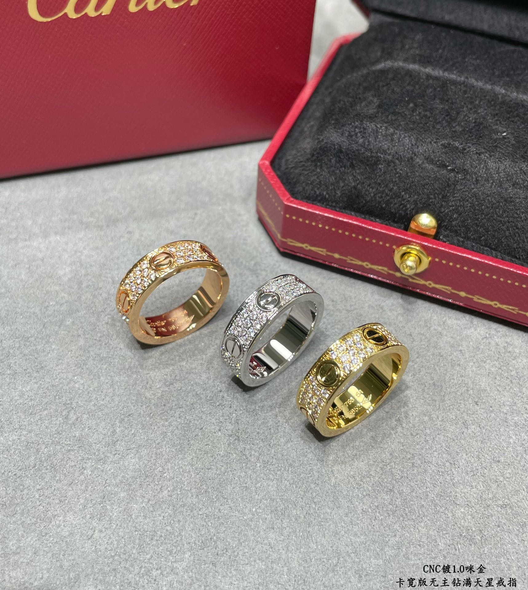 Cartier LOVE ring, classic model, paved - Image 2