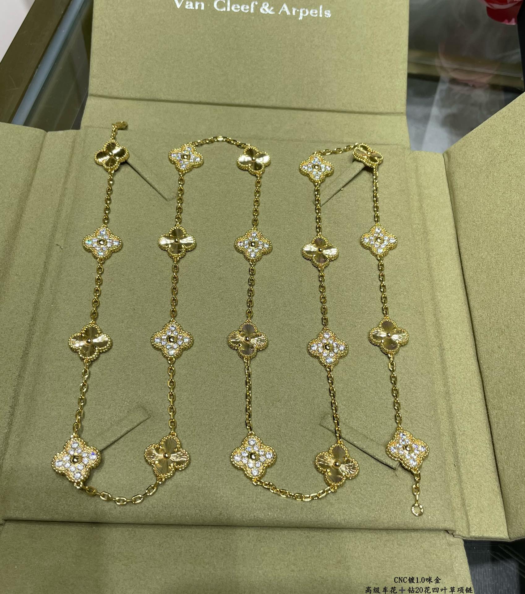 Van Cleef & Arpels Vintage Alhambra long necklace, 20 motifs 2 - Image 5