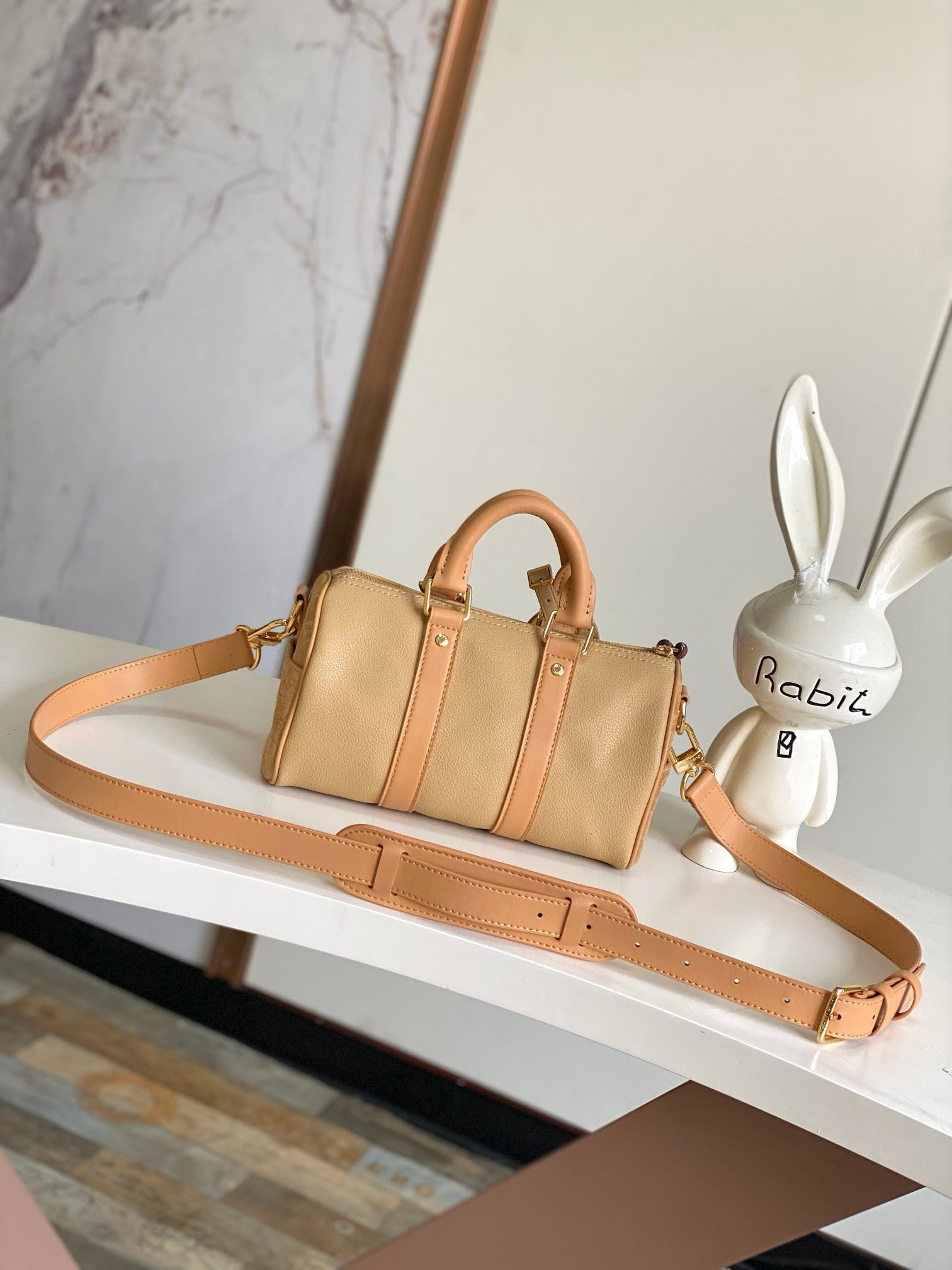 LV Keepall Bandoulière 25 M12627 25x15x11cm - Image 3