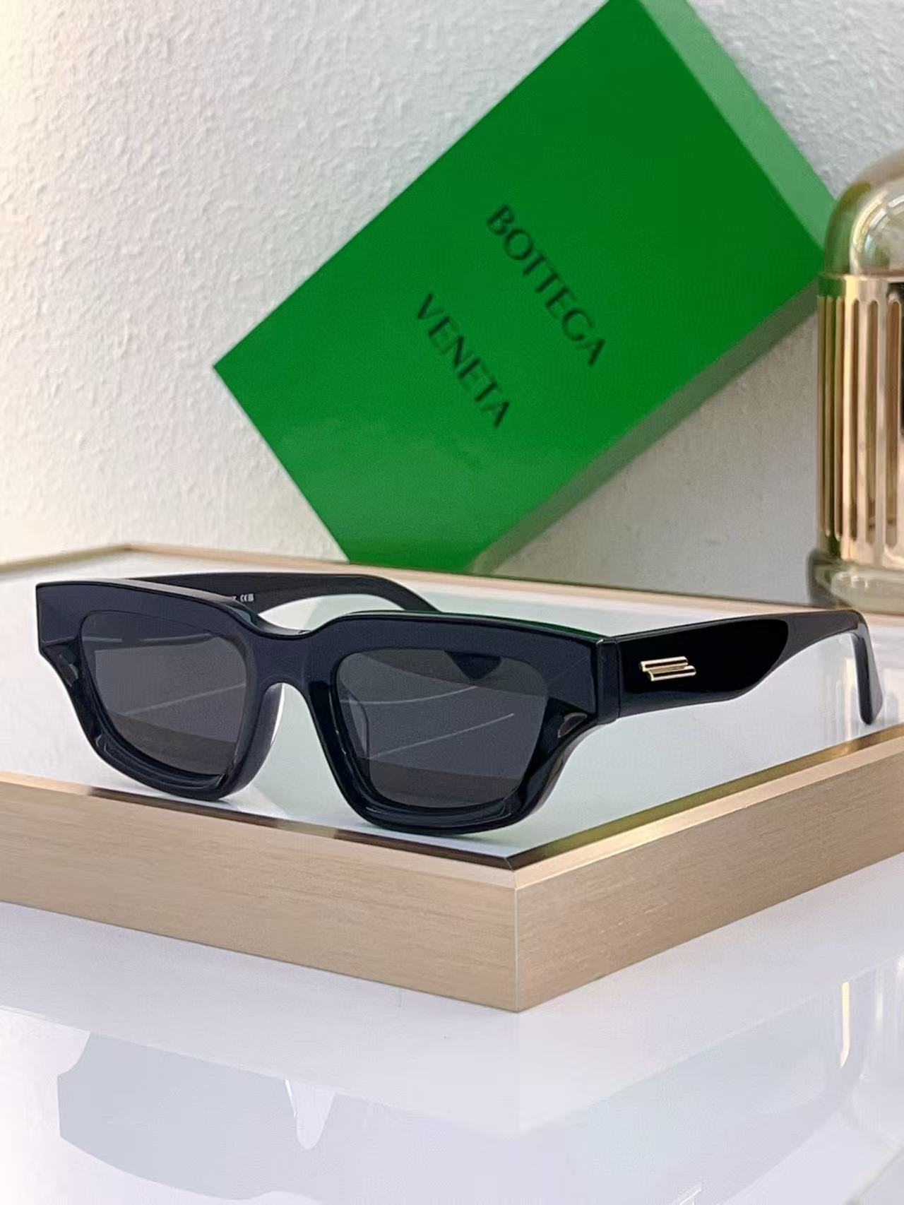 Bottega Veneta Glasses - Image 5
