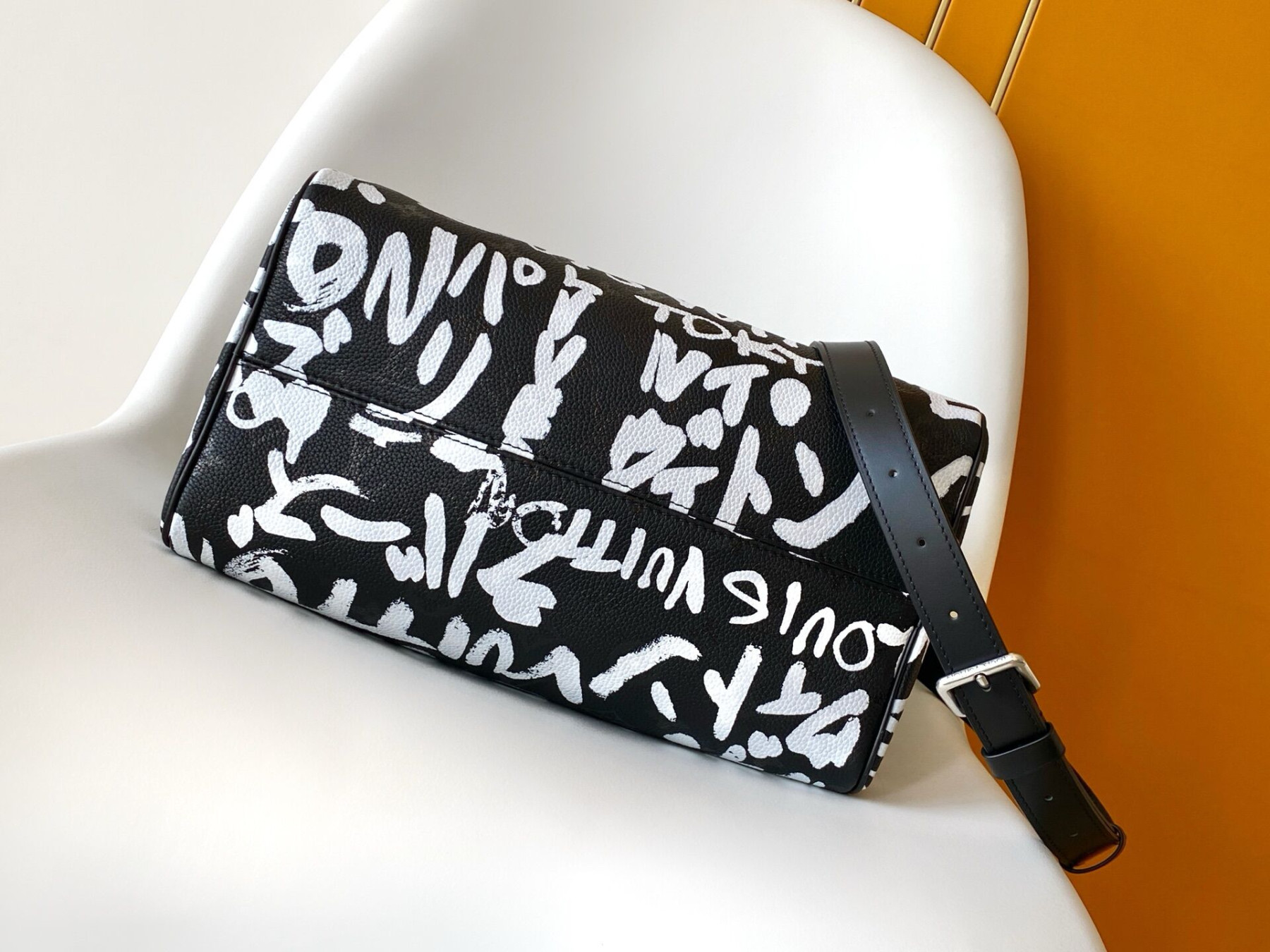 LV SPEEDY P9 Bandoulière 30 SCRIBBLE Handbag M26175 22.5x18x32cm - Image 5