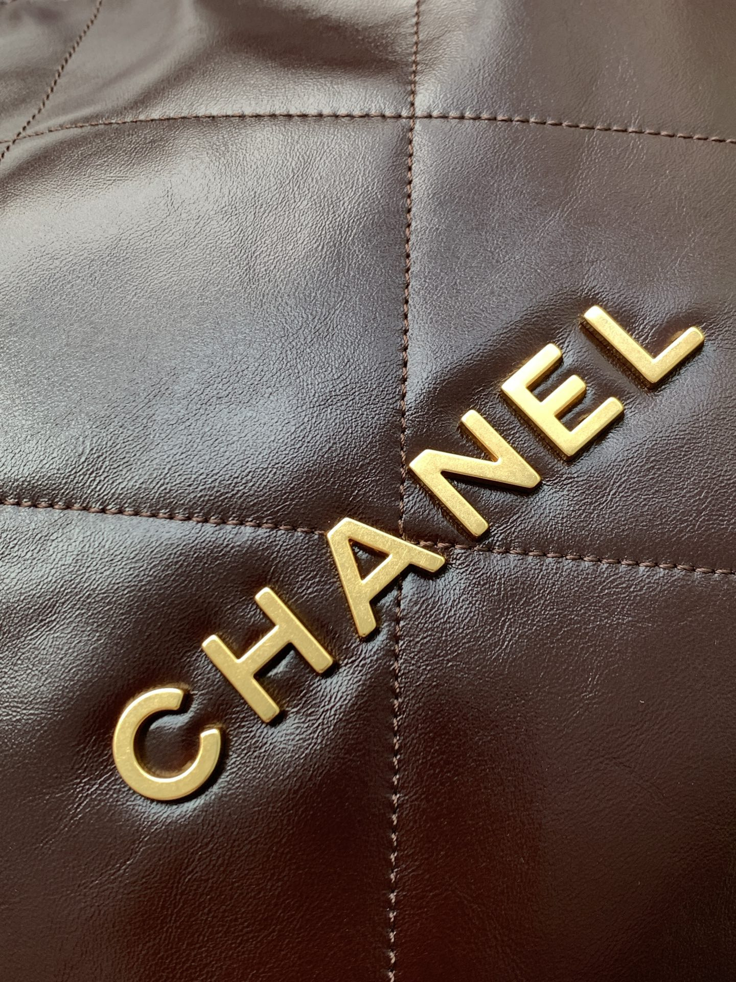 CHANEL 22 HANDBAG AS3261 39*42*8 cm - Image 8