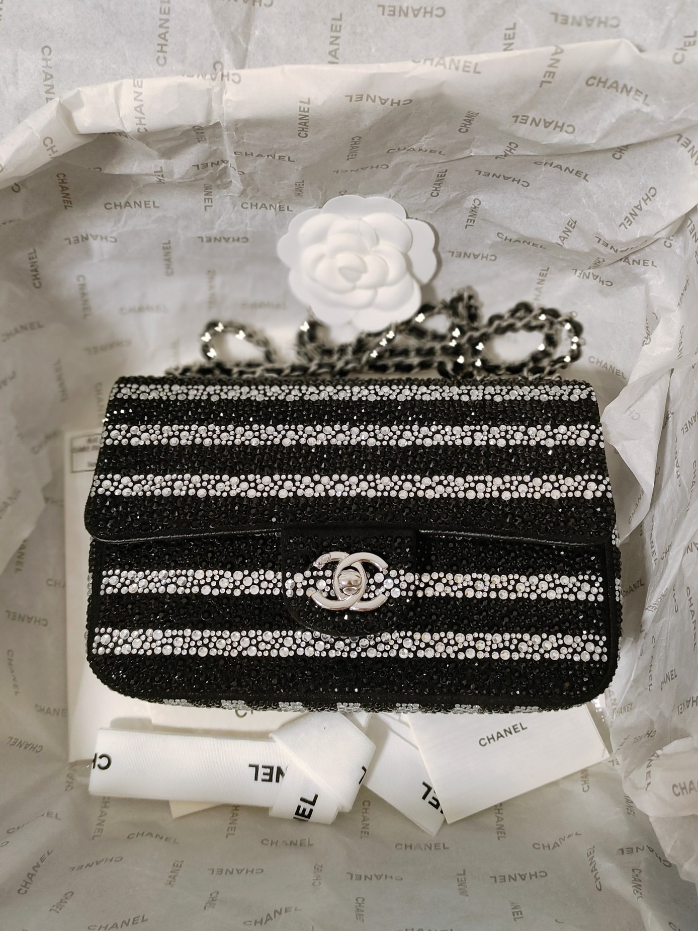 Chanel Mini CF 20cm - Image 4