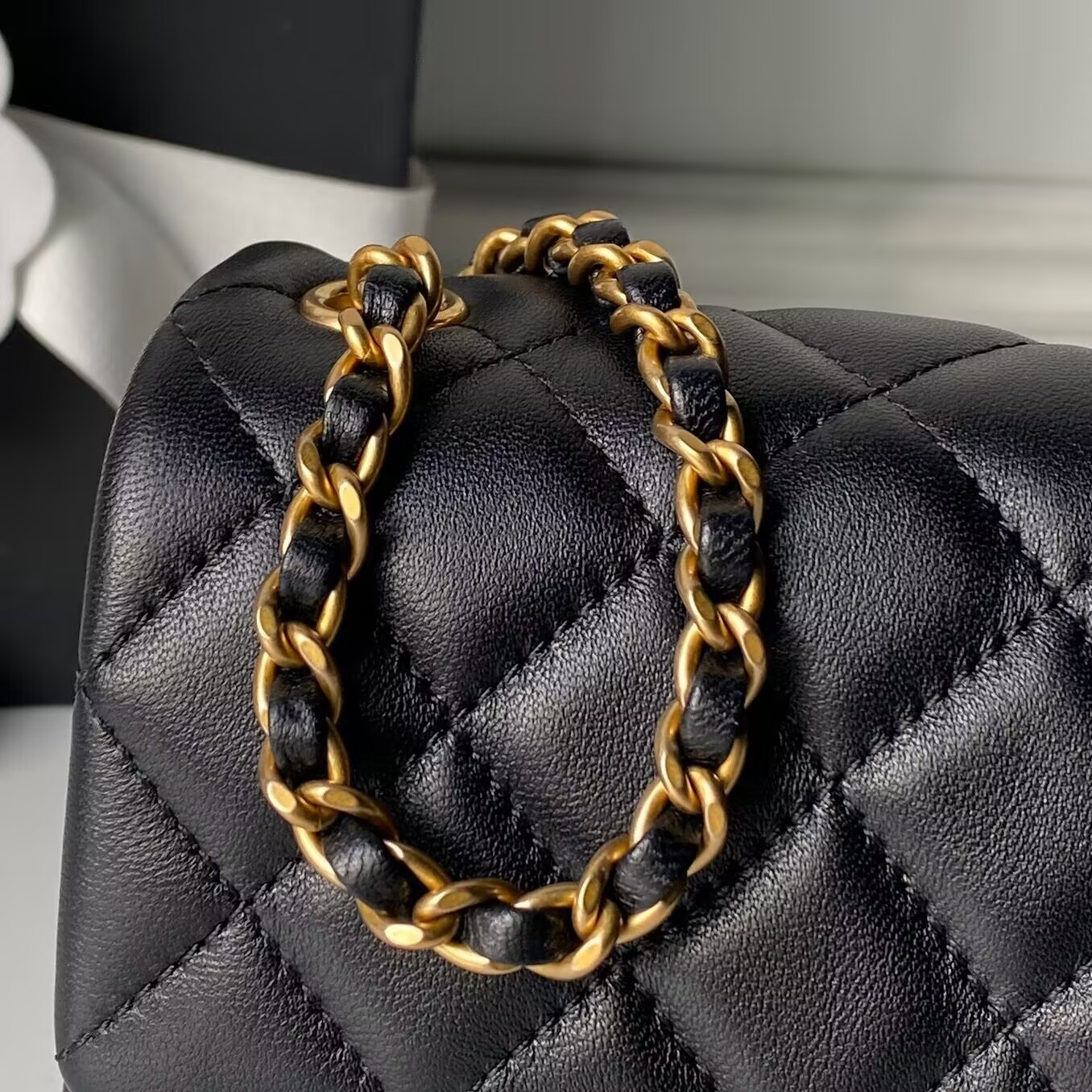 CHANEL MINI FLAP BAG 4.7 × 7.8 × 2.3 in - Image 7