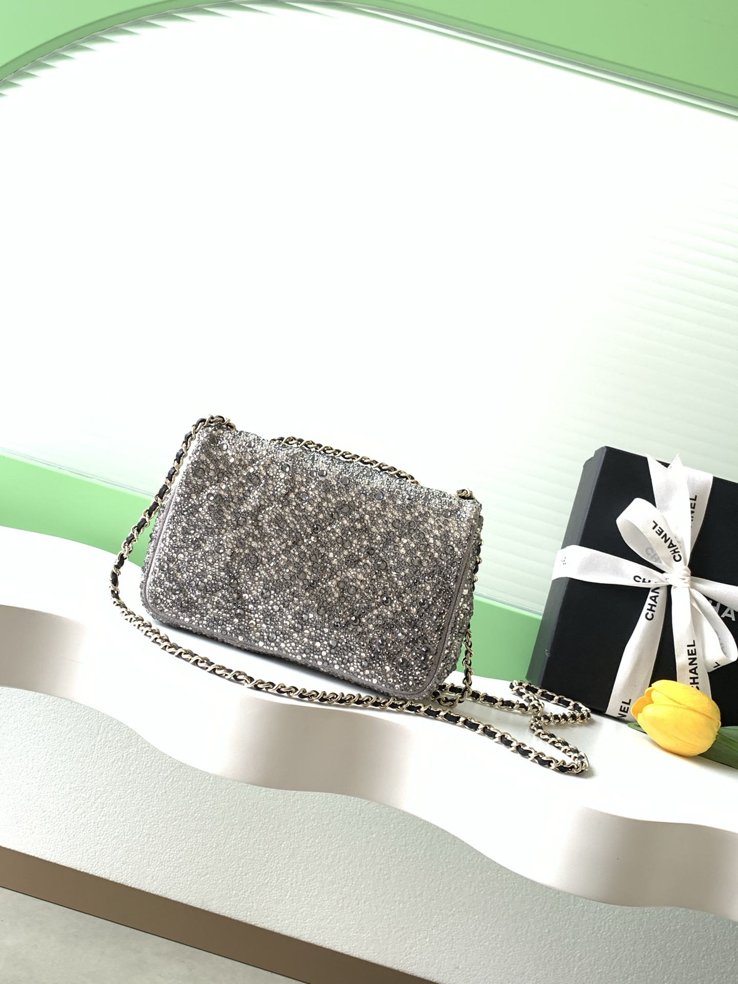 Chanel Flap Bag 13x21x8cm - Image 3