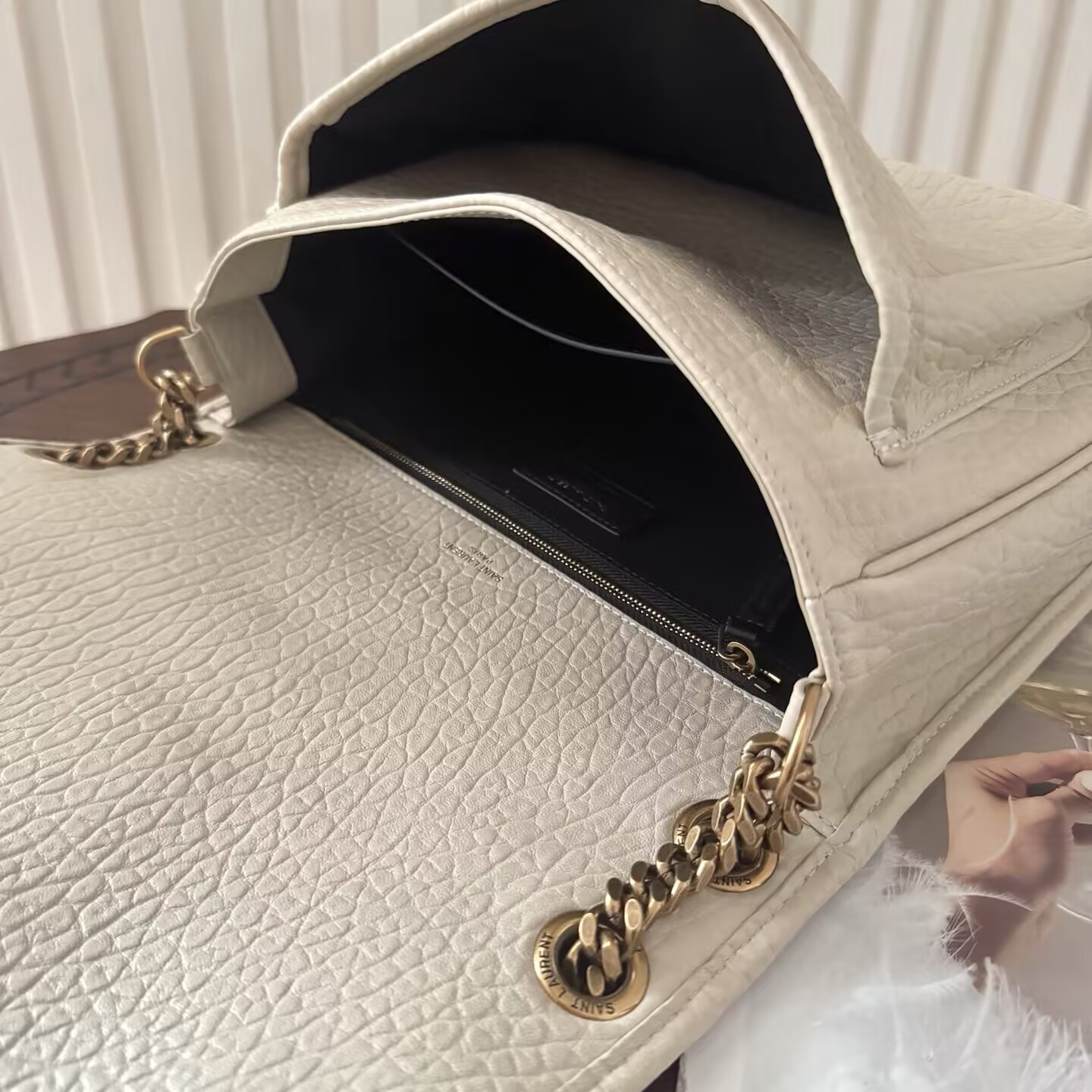 YSL Niki MEDIUM Handbags 28x20x8.5cm - Image 8