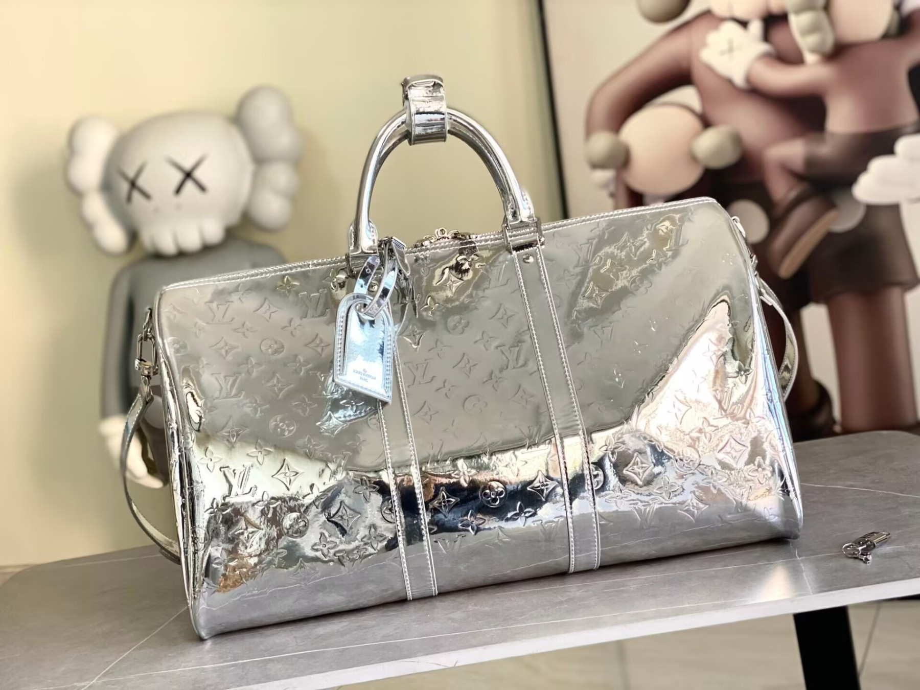 LV Keepall Bandoulière 50 M26766 50x29x23cm - Image 2