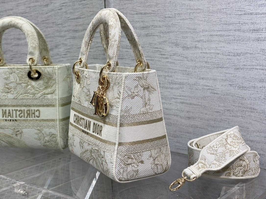 MEDIUM DIOR LADY D-LITE BAG 24 x 20 x 11 cm - Image 5