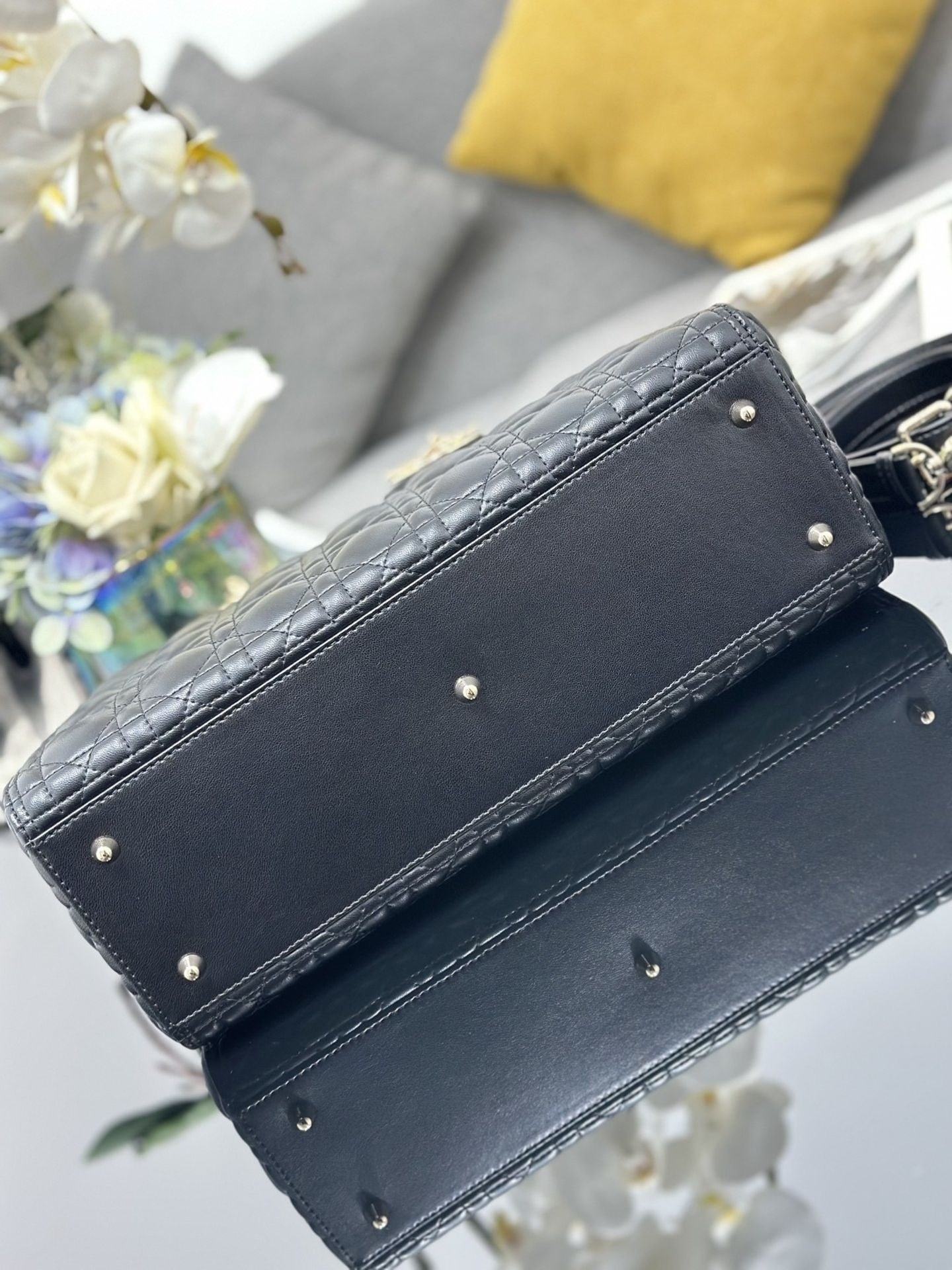 Dior Lady Bag 32 x 25 x 11cm - Image 7