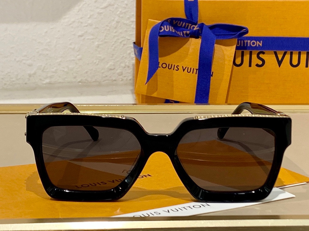 LV Sunglasses #1 - Image 2