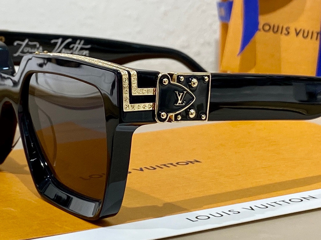 LV Sunglasses #1 - Image 6