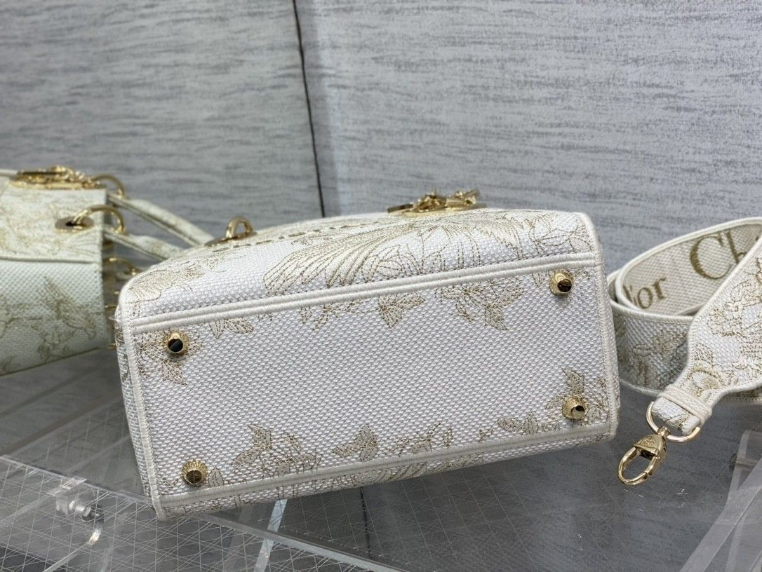 MEDIUM DIOR LADY D-LITE BAG 24 x 20 x 11 cm - Image 6