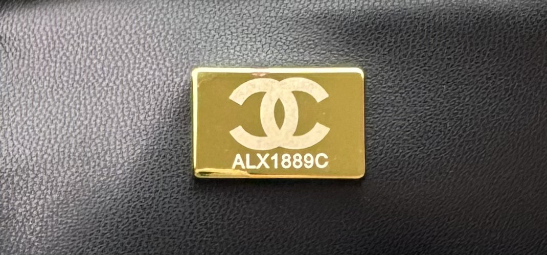 CHANEL MINI CLASSIC 11.12 HANDBAG 25 15.5 * 25.5 * 6.5 cm - Image 9