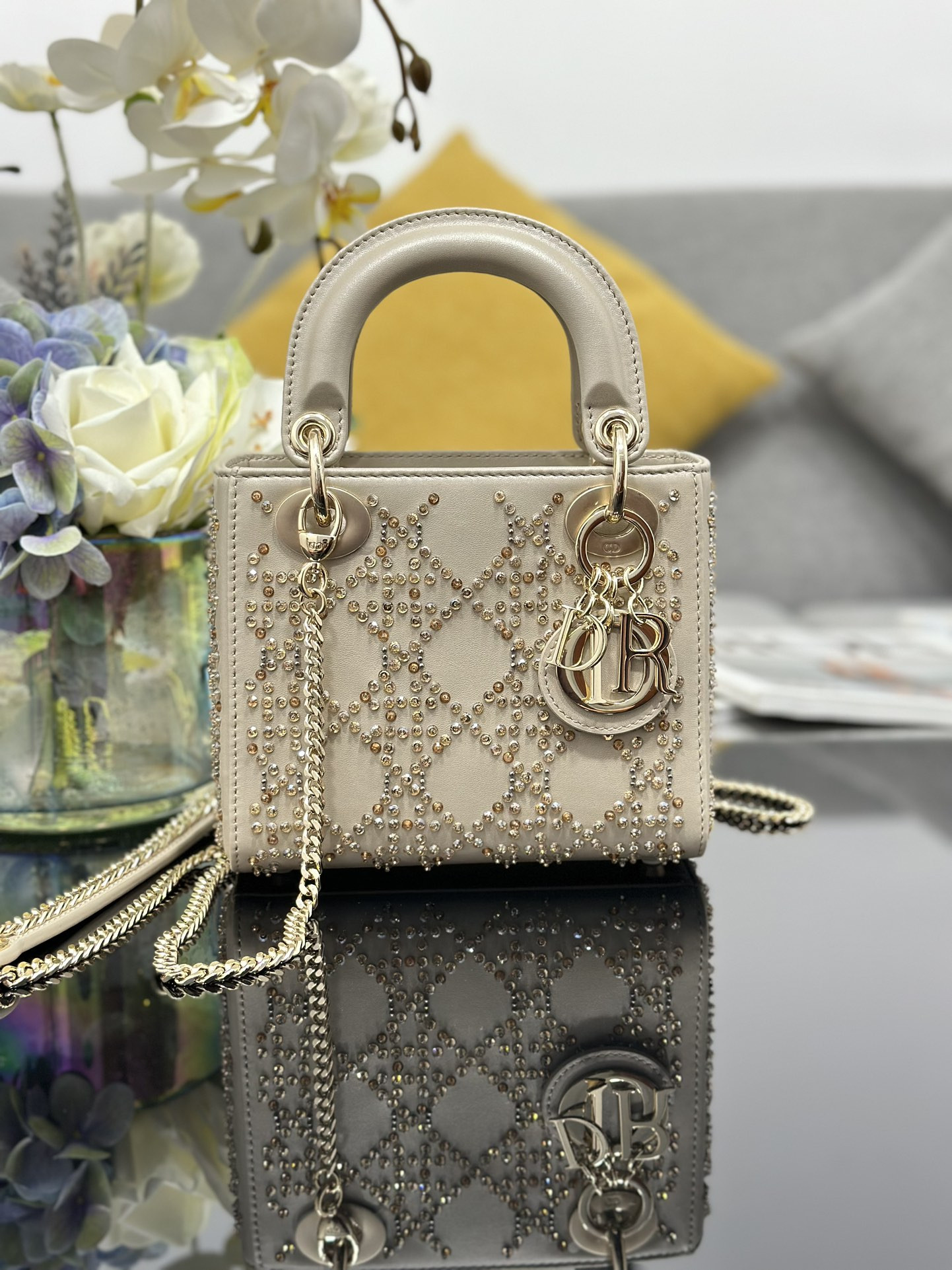 Dior Mini Lady Dior 17 x 15 x 7cm - Image 2