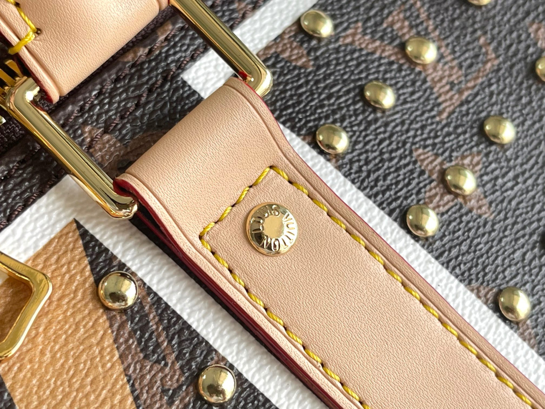 LV keepall Bandoulière 50 M11577 50.0 x 29.0 x 23.0cm - Image 8