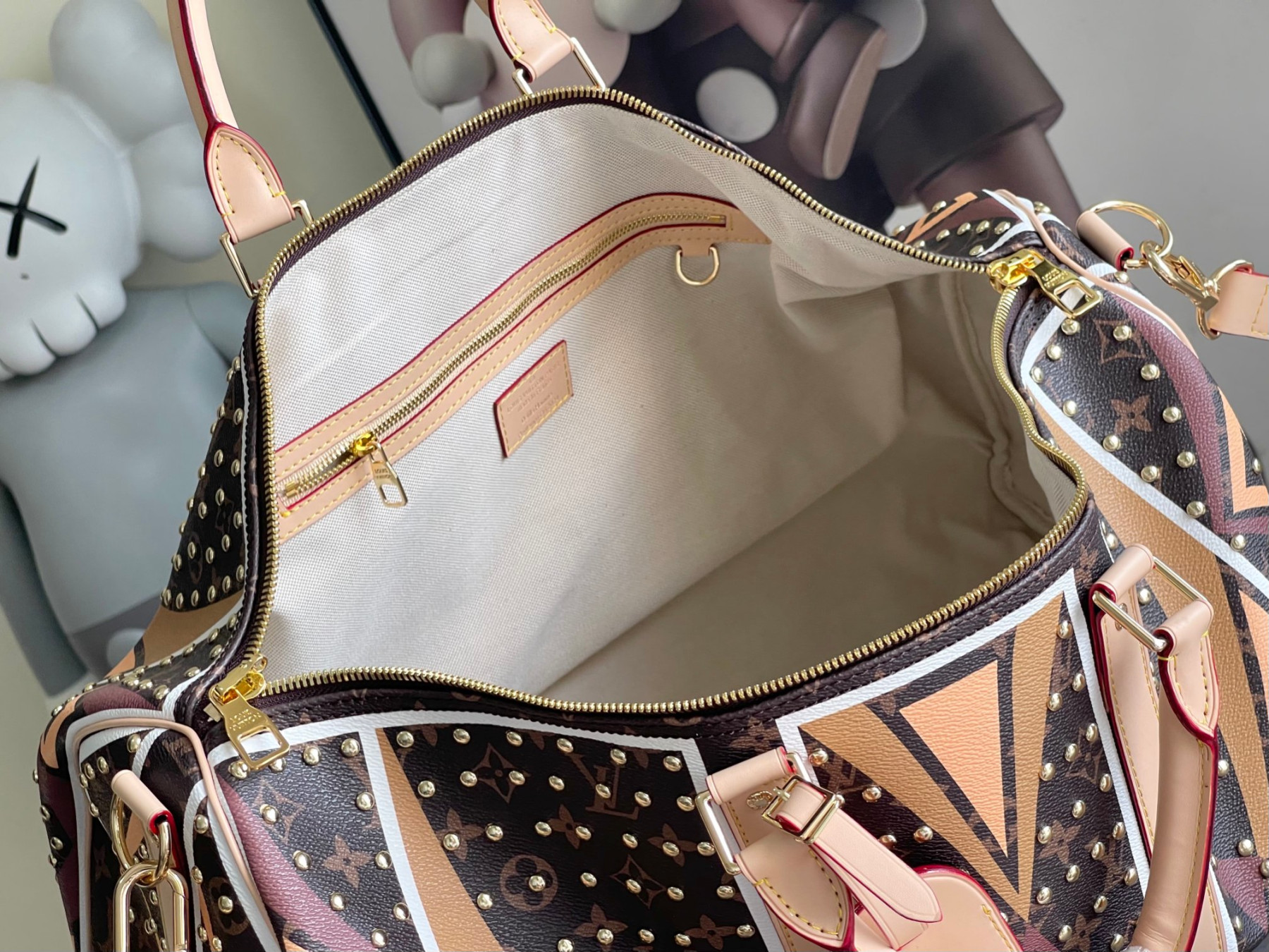 LV keepall Bandoulière 50 M11577 50.0 x 29.0 x 23.0cm - Image 7