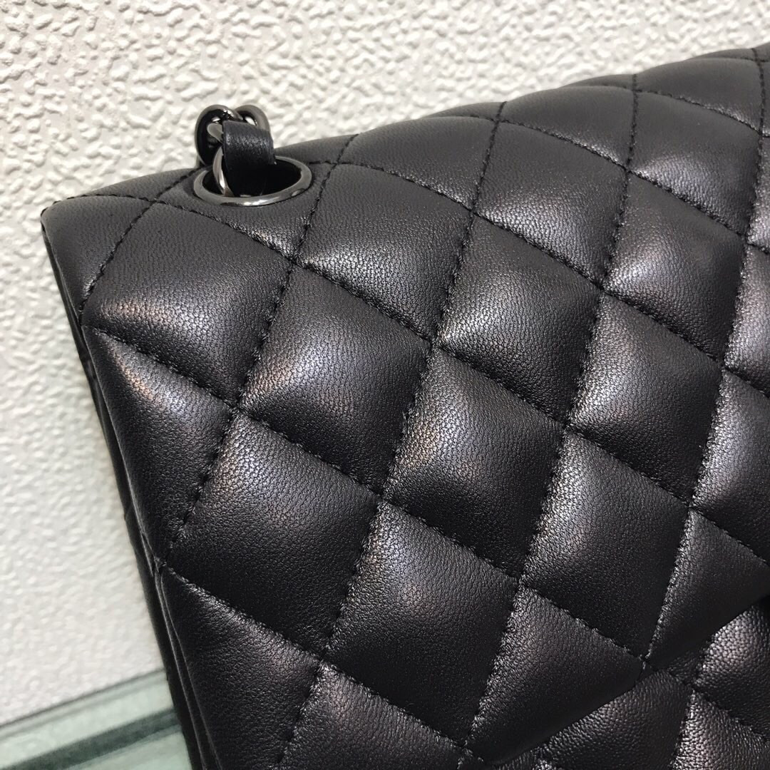 CHANEL CRUMPLED CALFSKIN QUITED DOUBLE FLAP BLACK 15.5x25.5x6.5cm - Image 7