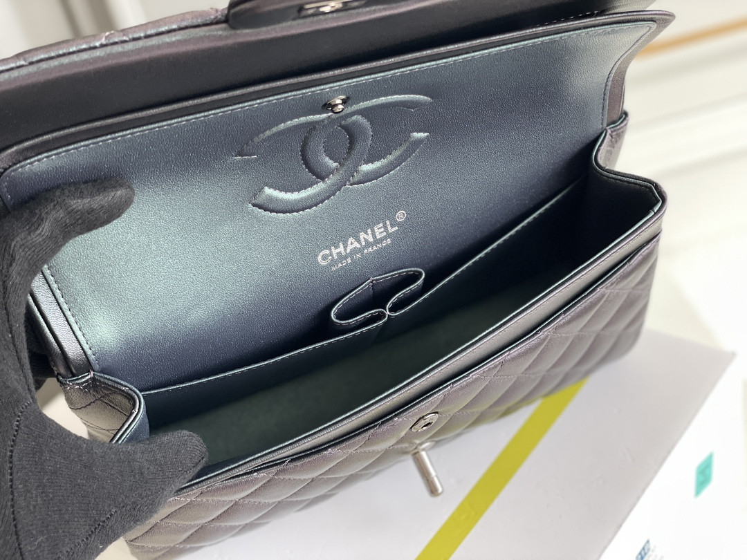 CHANEL CRUMPLED CALFSKIN QUITED DOUBLE FLAP BLACK 19.5×30×10cm - Image 7
