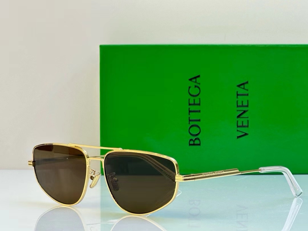 BOTTEGA VENETA BV 1125S PlLOT Sunglasses - Image 3