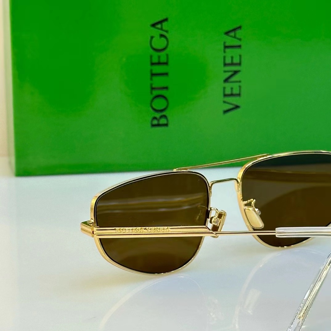BOTTEGA VENETA BV 1125S PlLOT Sunglasses - Image 4