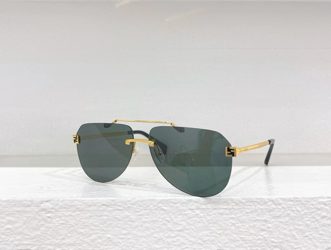 Fendi Sky FE 40115U 32G Sunglasses - Image 4