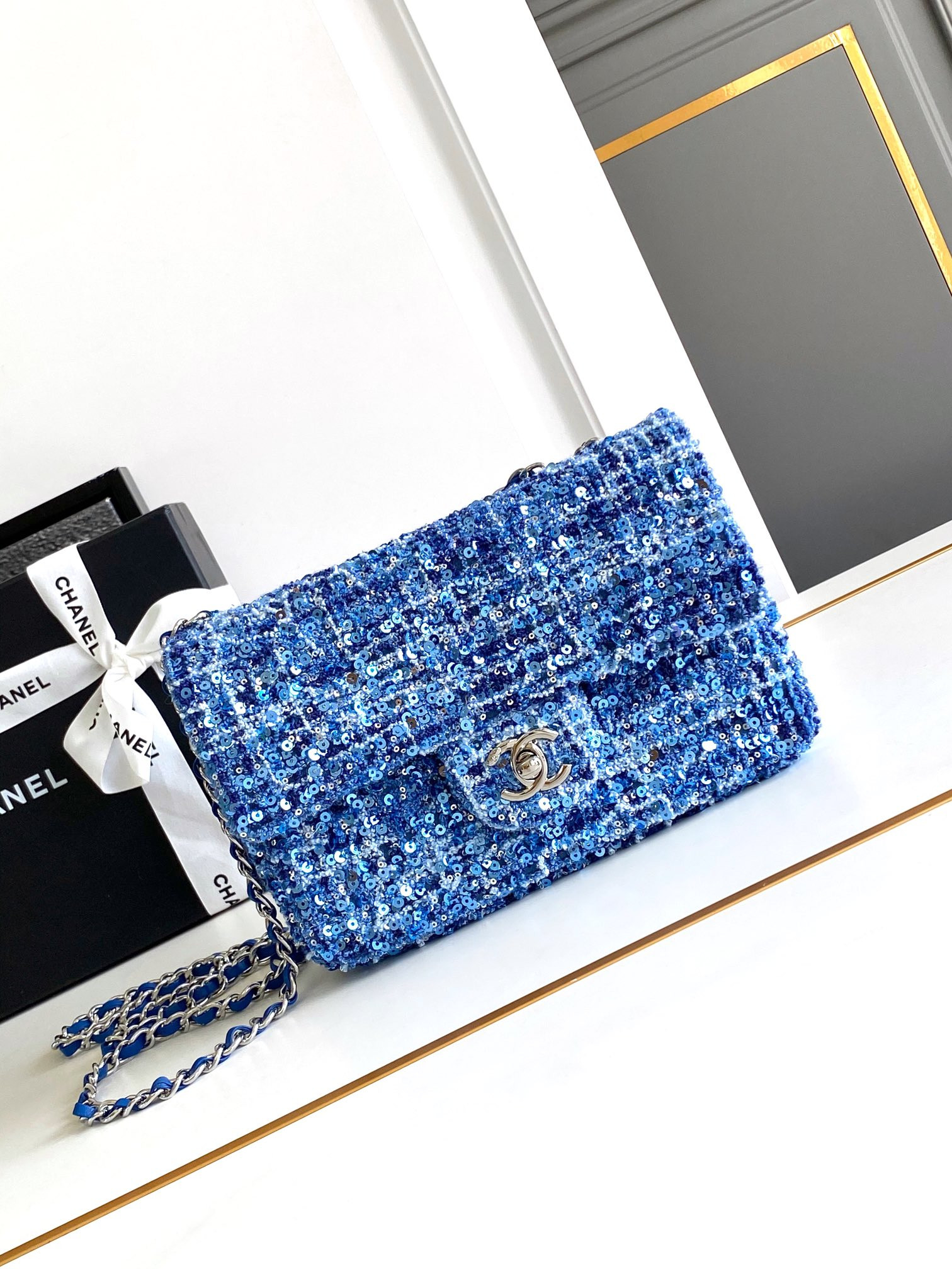 Chanel Mini CF Rose Gold Hardware 20x15x7cm - Image 2