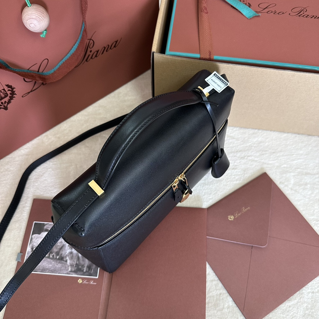 Loro Piana Extra Pocket L27 Ostrich Leather FAN4043 (27*16*10cm) - Image 5