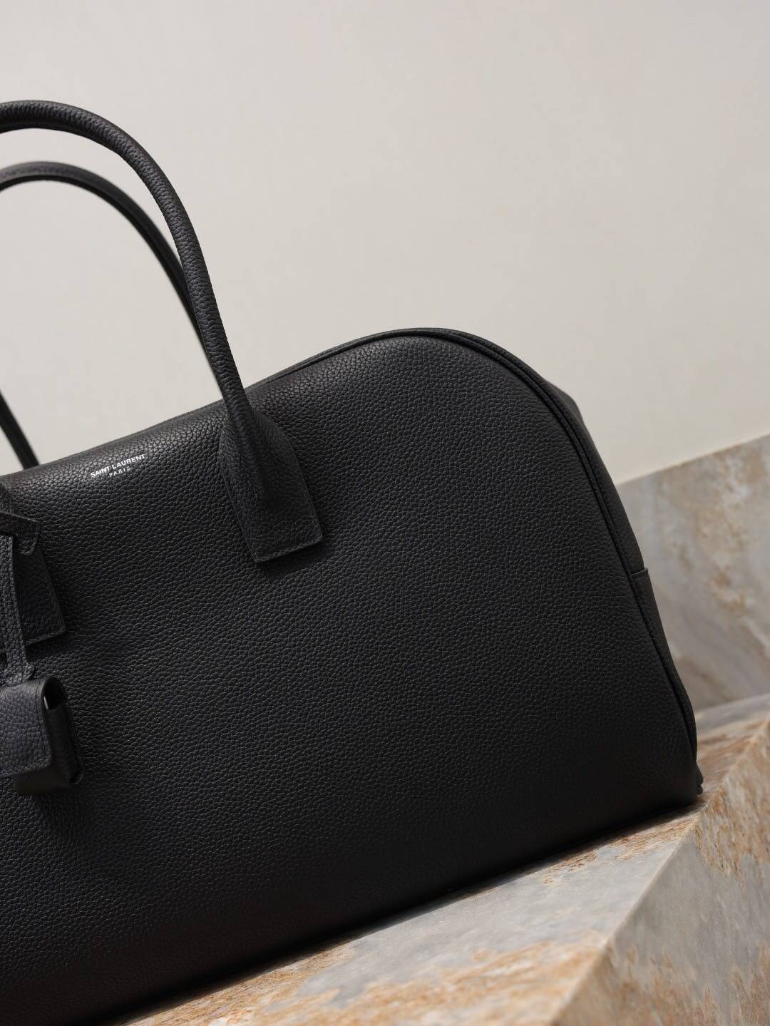 YSL SAC DE JOUR Medium Boston in Grained Leather 41x25x19-22.5cm - Image 9