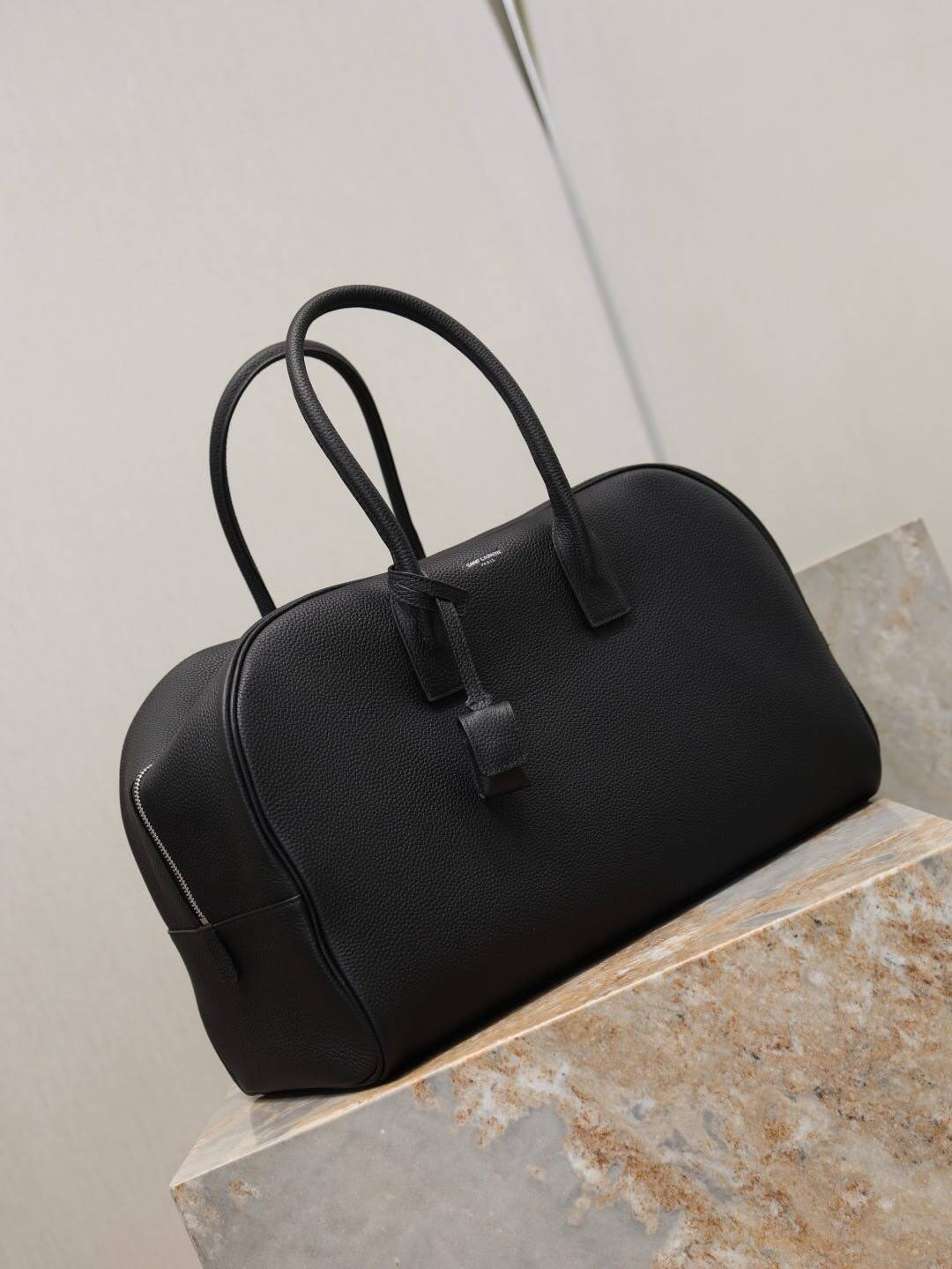YSL SAC DE JOUR Medium Boston in Grained Leather 41x25x19-22.5cm - Image 6